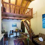 Chalet Lithos