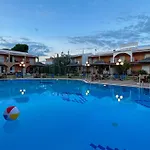 Hotel Kalamitsi Apartments