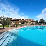 Hotel Kalamitsi Apartments
