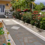 Nina Studios