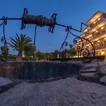 Hotel Sarti Beach