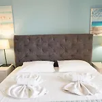 Seaside Apartment Poros