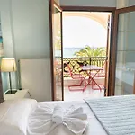 Seaside Apartment Poros