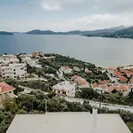 Mimoza\'S Sea View Apartment