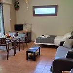 Stomio 4 Seasons Relaxing Apartment
