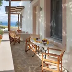 Oinoni\'S Home - Achilles Studio