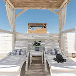 Kapris House
