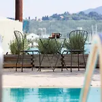 White Swan Villa With Private Pool And Jacuzzi