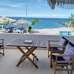 Galazio Seaside Luxury Rooms & Coffee Shop