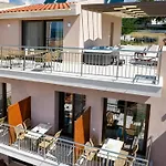 Vela Bianca Suites
