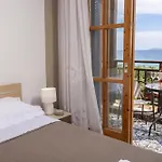 Seaside Escape Marmaras