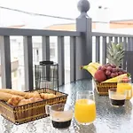 Paula Luxury Living By The Sea