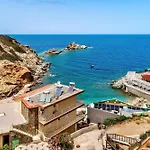 Mades Gogos House