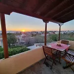 Fay\'S Home Aegina