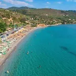 Seaview Haven With Pool By The Beach