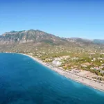 Seaview Haven With Pool By The Beach