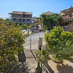 Villa Lourdata