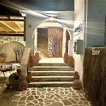 Athina Rooms - Lounge Apartments