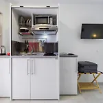 Elpiniki Luxury Rooms