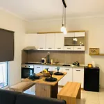 Ikies A&A Suites & Villas