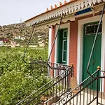 Cheloni Manor House