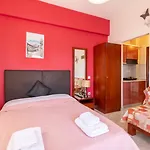 Iliadis House