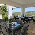 Villa Dionysus