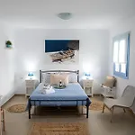 Sunrise Apartment Santorini
