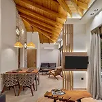 Villa Vrachos Luxury Living