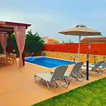 Harma Villa With Private Pool