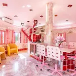 Paco\'S Resort Barbie House