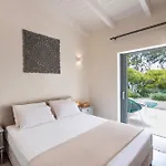 Maya Luxury Residence