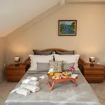 Villa Regina By The Sea