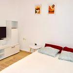 Blue Horizon Apartments