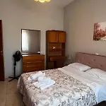 Soula\'S Sunshine Big Apartment