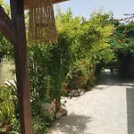 Ibiscus Cottage In Paradisi Near The Beach