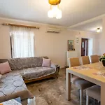 Popi S House