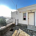 Kamares House