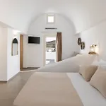 Commercio Suites Santorini