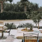 Archetypo Villas And Suites