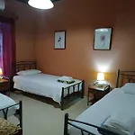 Rodomelo House With Terrace - 4 Bedrooms