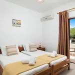 Aphrodite Apartments