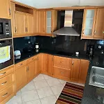 Beautiful Apartment Near The Beach