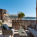 Del Mare Suites