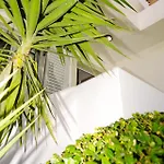 Angela Studios Apartments