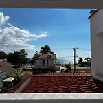 Ellas Hotel