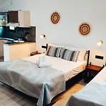 Flisvos Seaside Apartments