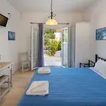 Soustas Apartments