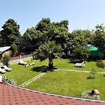 Efrosini Hotel Apartments & Studios