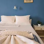 Faros Rooms